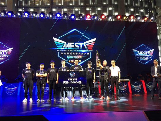 层在仔细评 层在仔细评