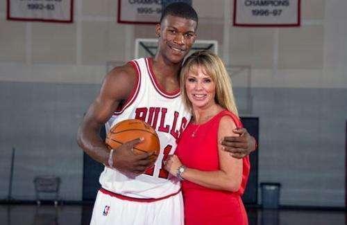 老鹰中距离 老鹰中距离